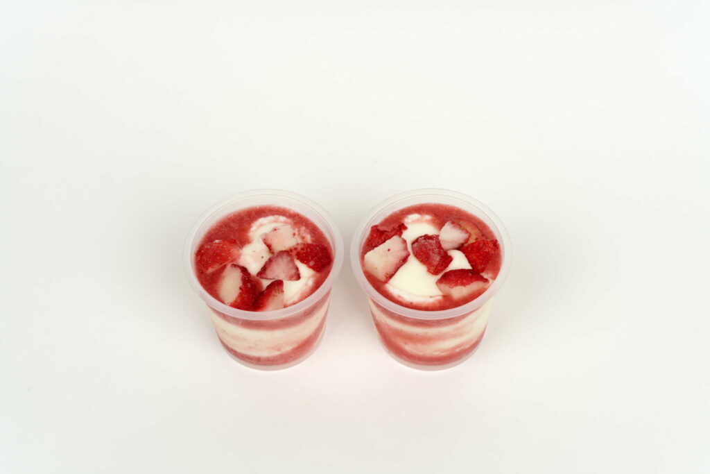 あまりんストロベリーアイスミルク・あまりん100%ジェラート 秩父市【市川いちご園】